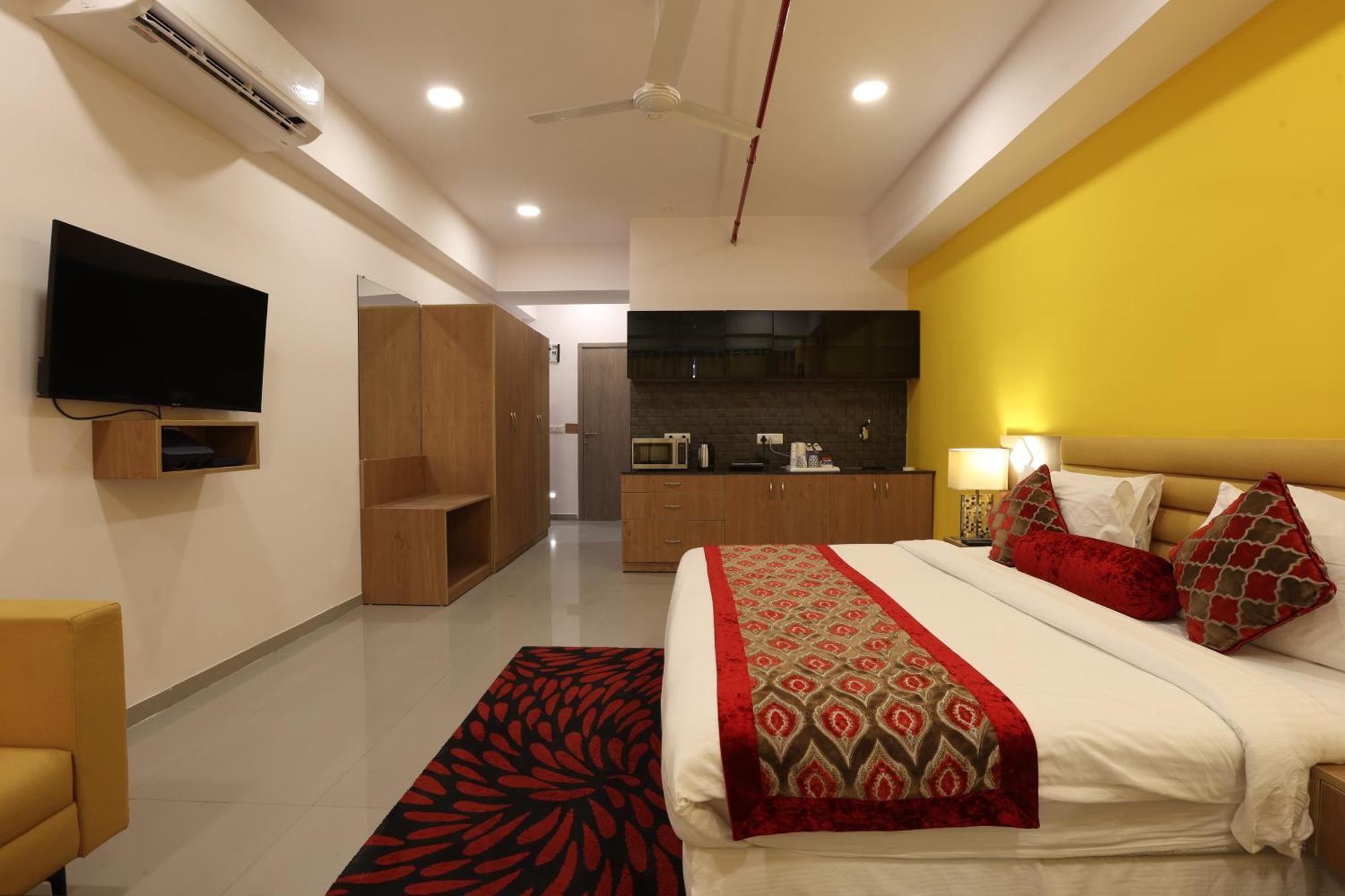 Hotel Downtown Gandhinagar Eksteriør bilde