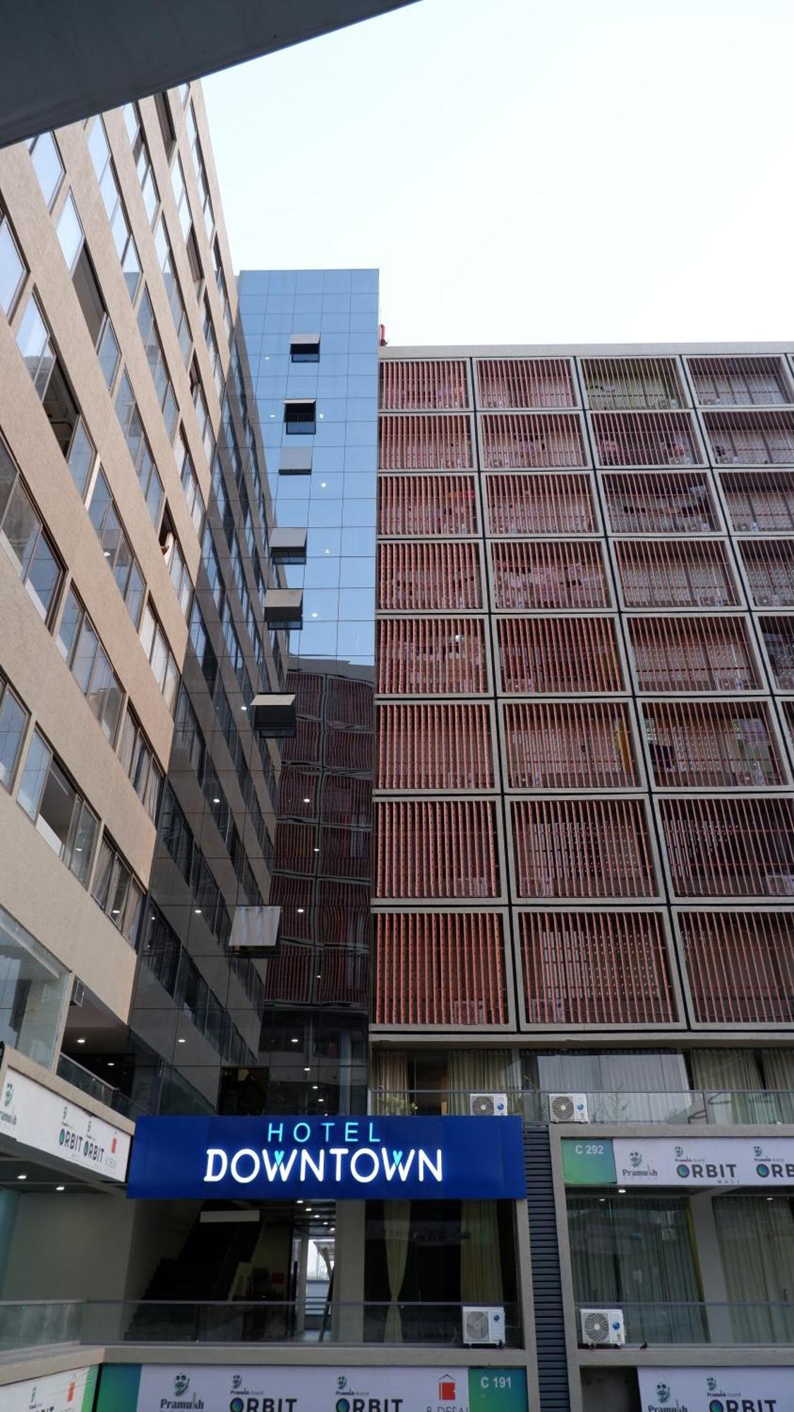 Hotel Downtown Gandhinagar Eksteriør bilde